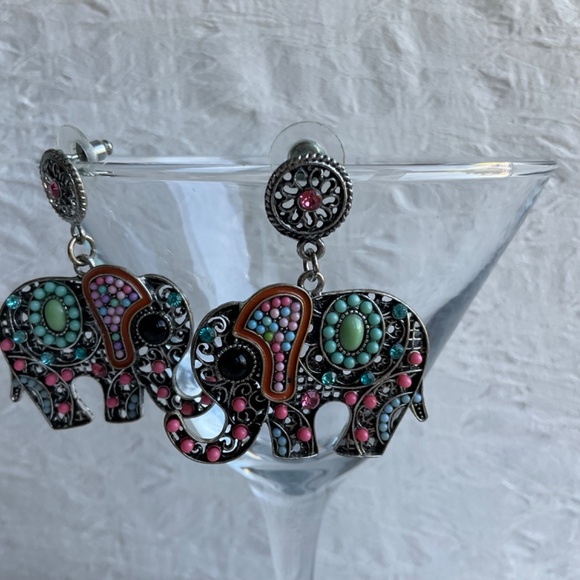 Earrings Pierced Beaded Baby Elephants Sparkly Colourful - Picture 5 of 5